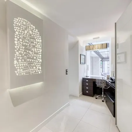 Garden Flat In 16 Apartment Paris